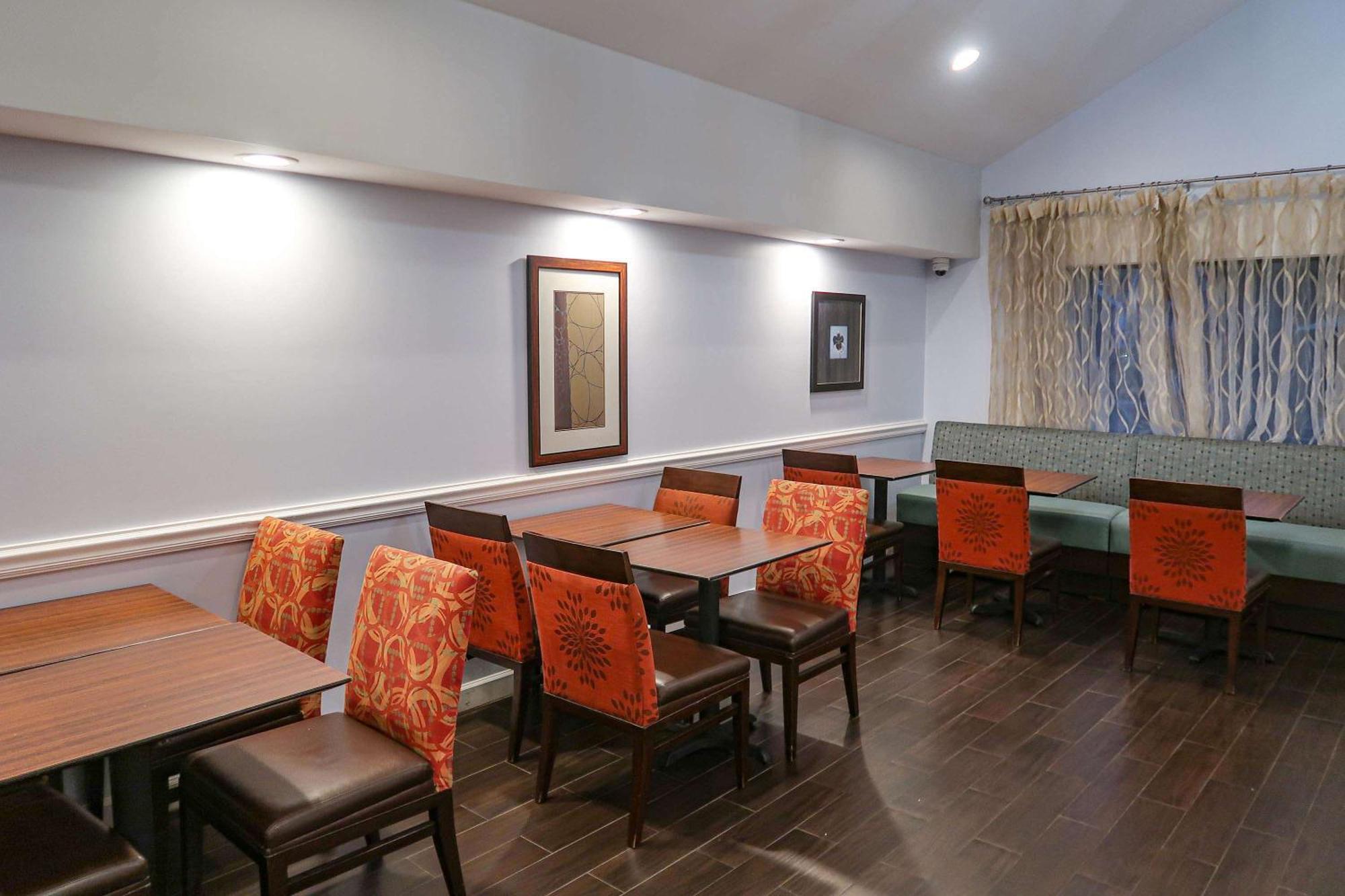Tysons Corner Suites, A Baymont By Wyndham Vienna Exterior foto
