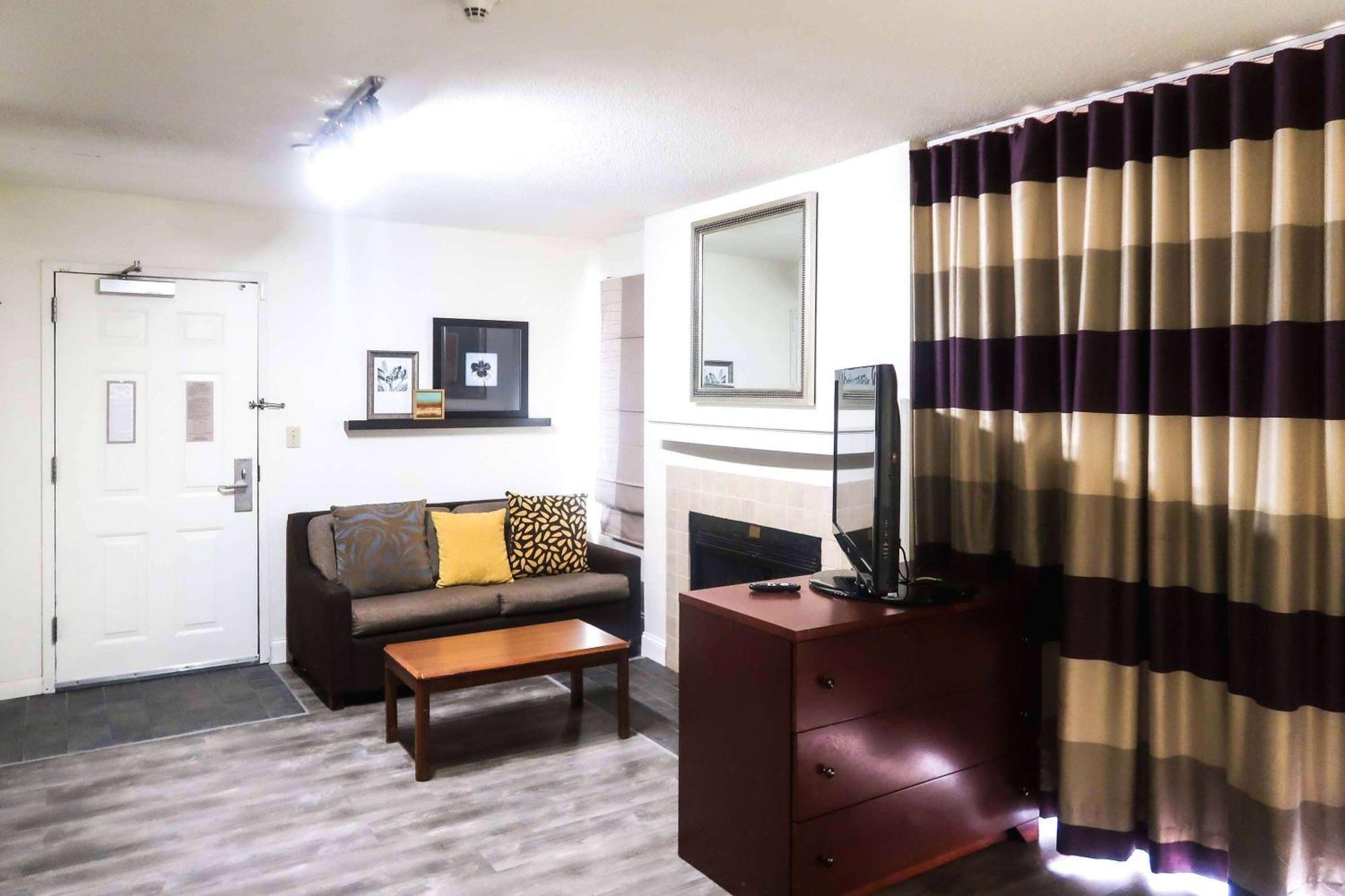 Tysons Corner Suites, A Baymont By Wyndham Vienna Exterior foto